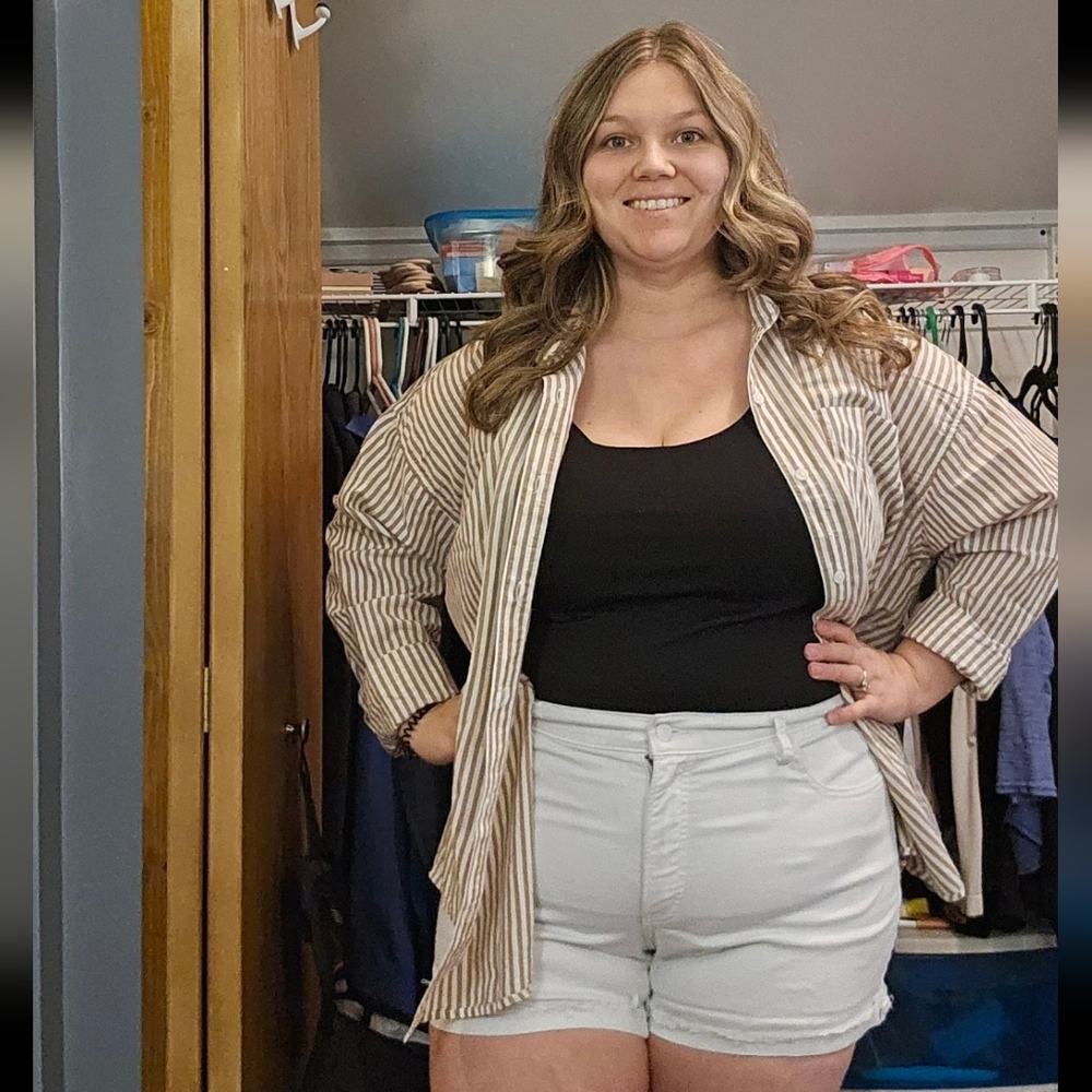 American Eagle Outfitters Beige and White Striped Shirt - Picture 5 of 6